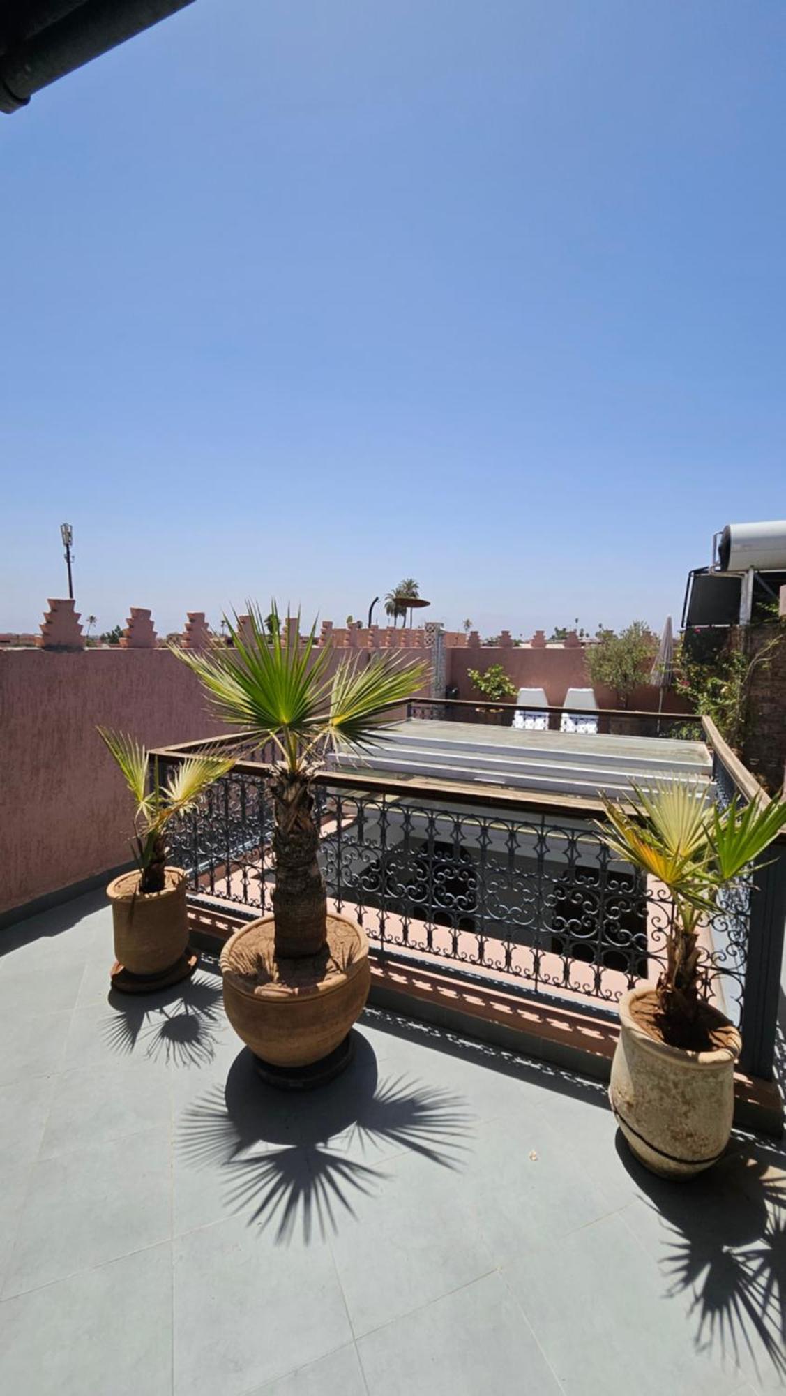 Riad Melilo Avec Piscine Chauffee Marrakesh Exterior foto