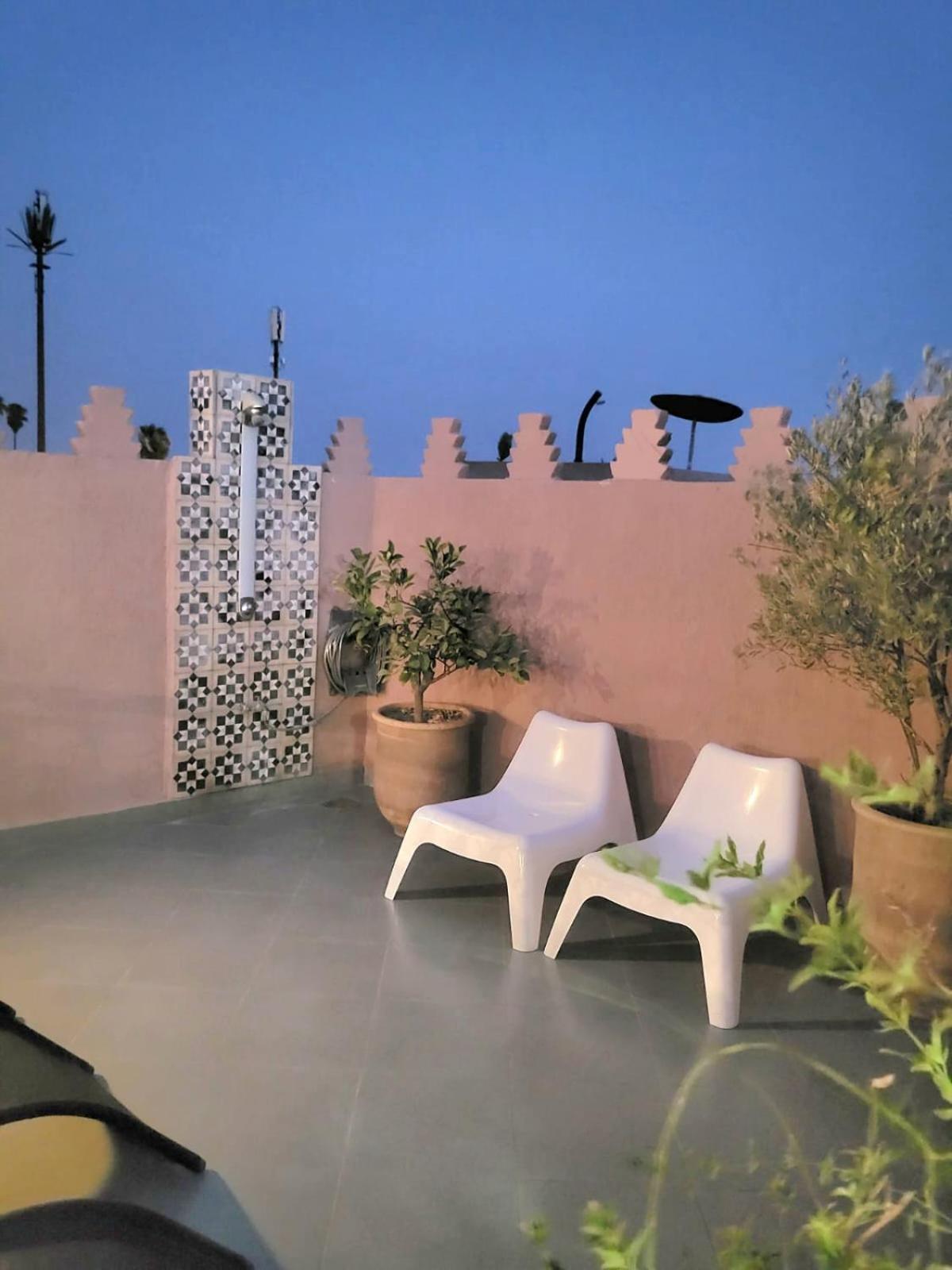 Riad Melilo Avec Piscine Chauffee Marrakesh Exterior foto