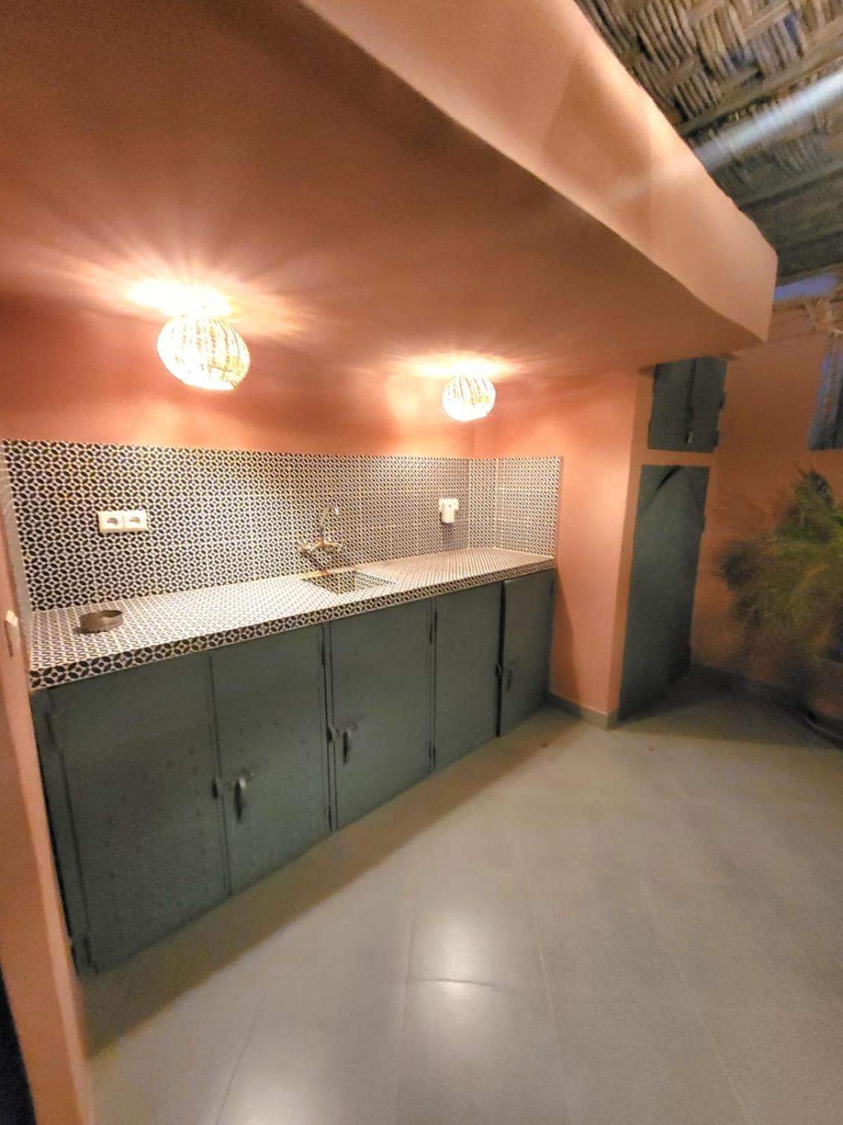 Riad Melilo Avec Piscine Chauffee Marrakesh Exterior foto