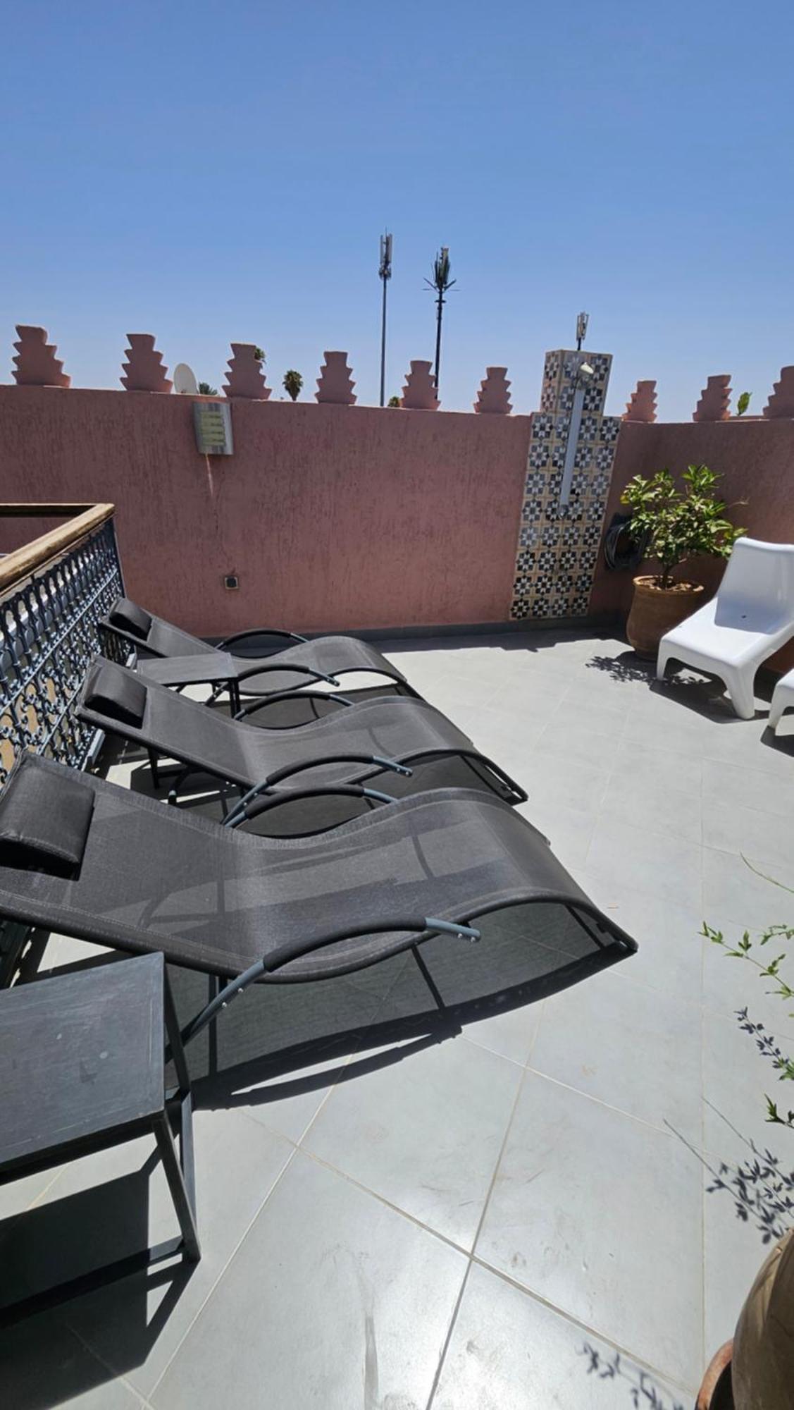 Riad Melilo Avec Piscine Chauffee Marrakesh Exterior foto